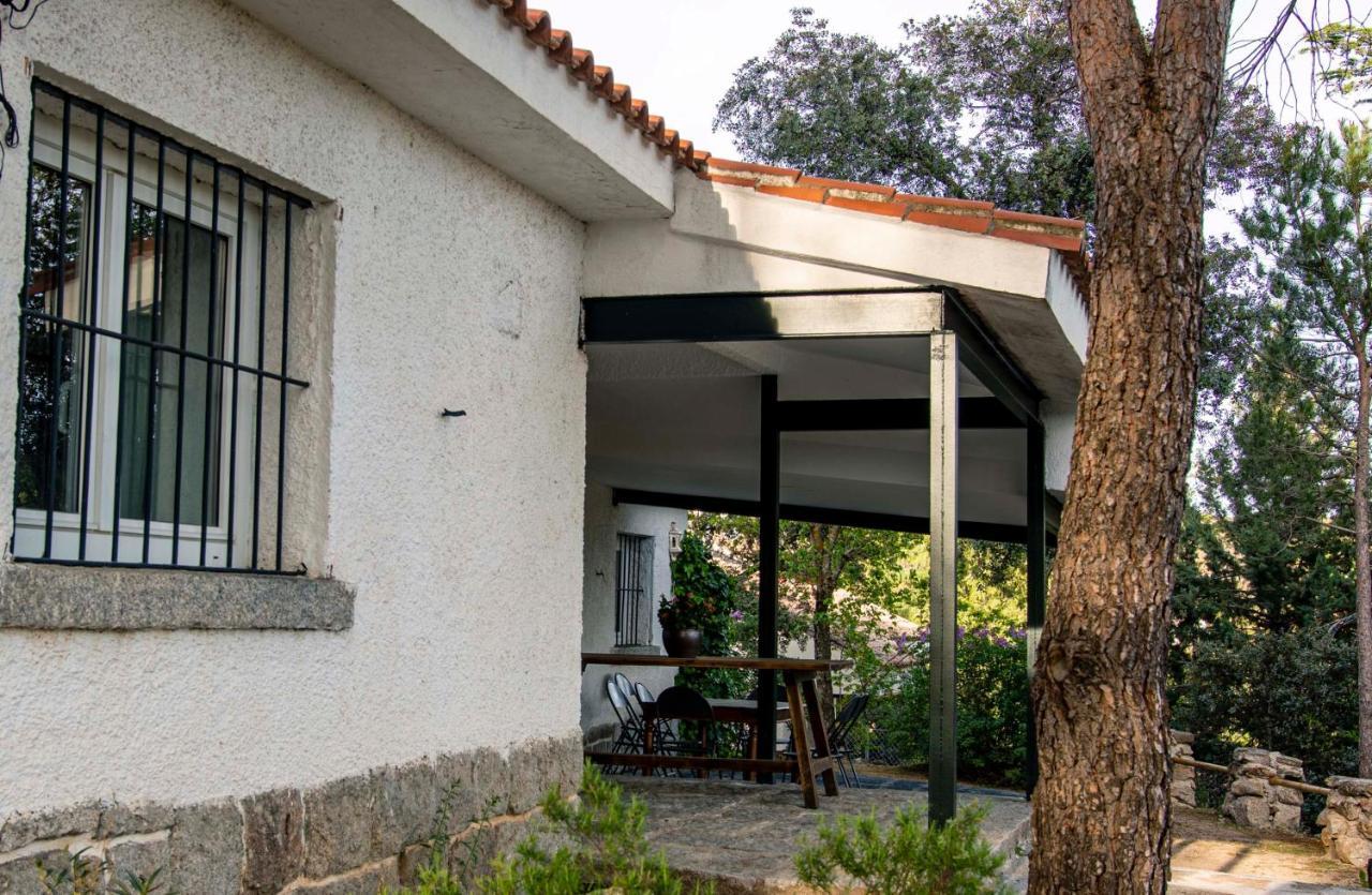 Chalet Con Piscina En Torrelodones Exterior foto